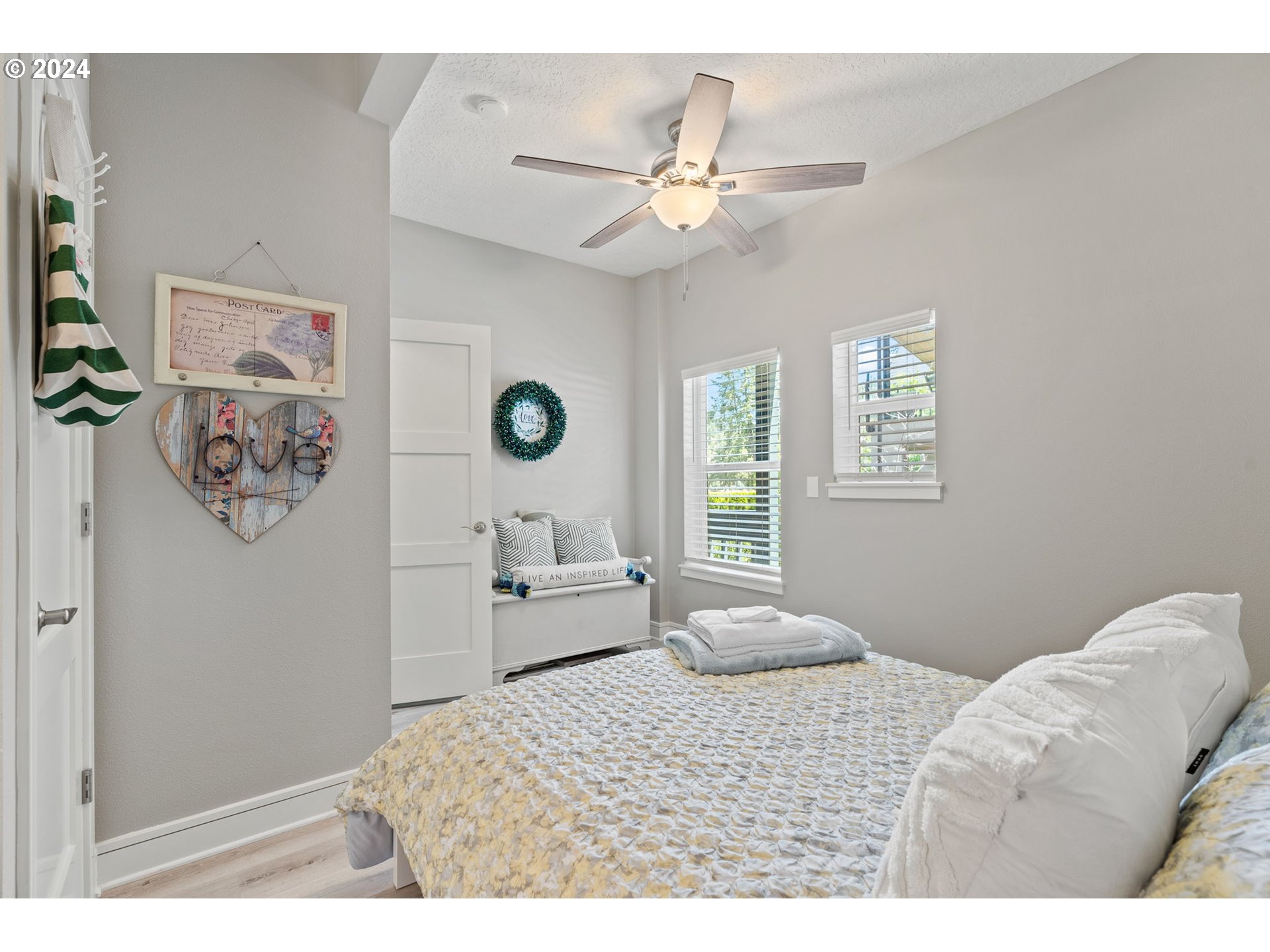 1551 Lake Front Road Lake Oswego, OR 97034 - Photo 25 of 31 Gallery Image 25