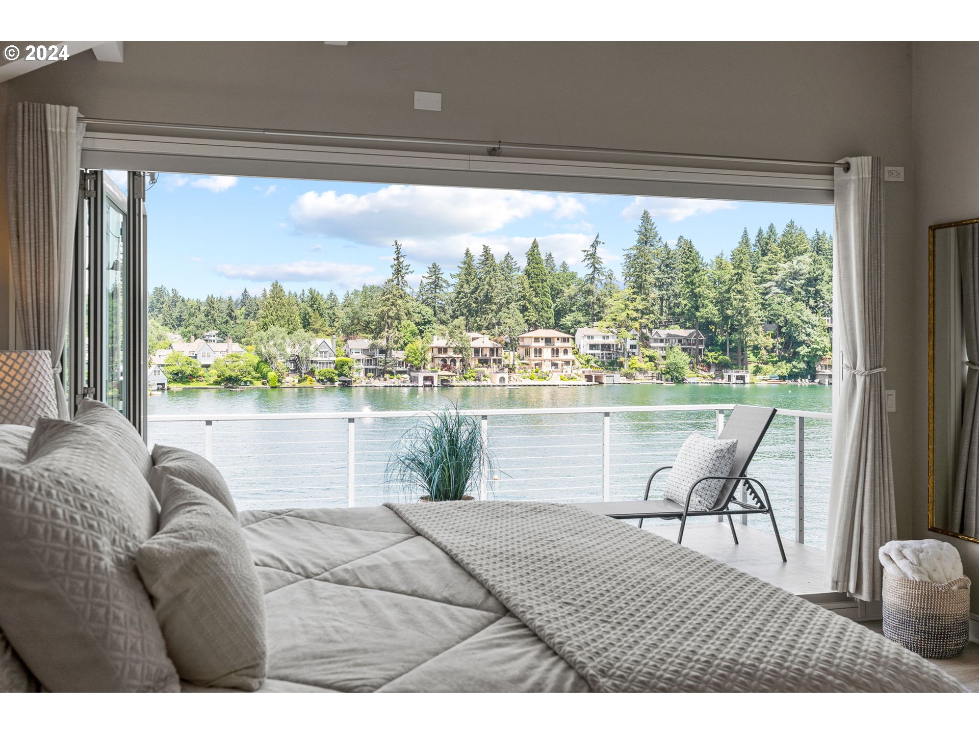 1551 Lake Front Road Lake Oswego, OR 97034 - Photo 9 of 31 Gallery Image 9