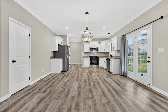 $2,450 | 525 Low Country Court, Clarksville, TN 37042