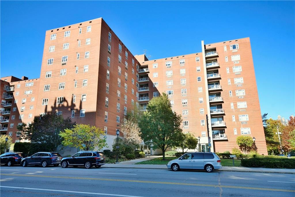 4625 Fifth Avenue, Unit 201 Pittsburgh, PA 15213 - Photo 2 of 24
