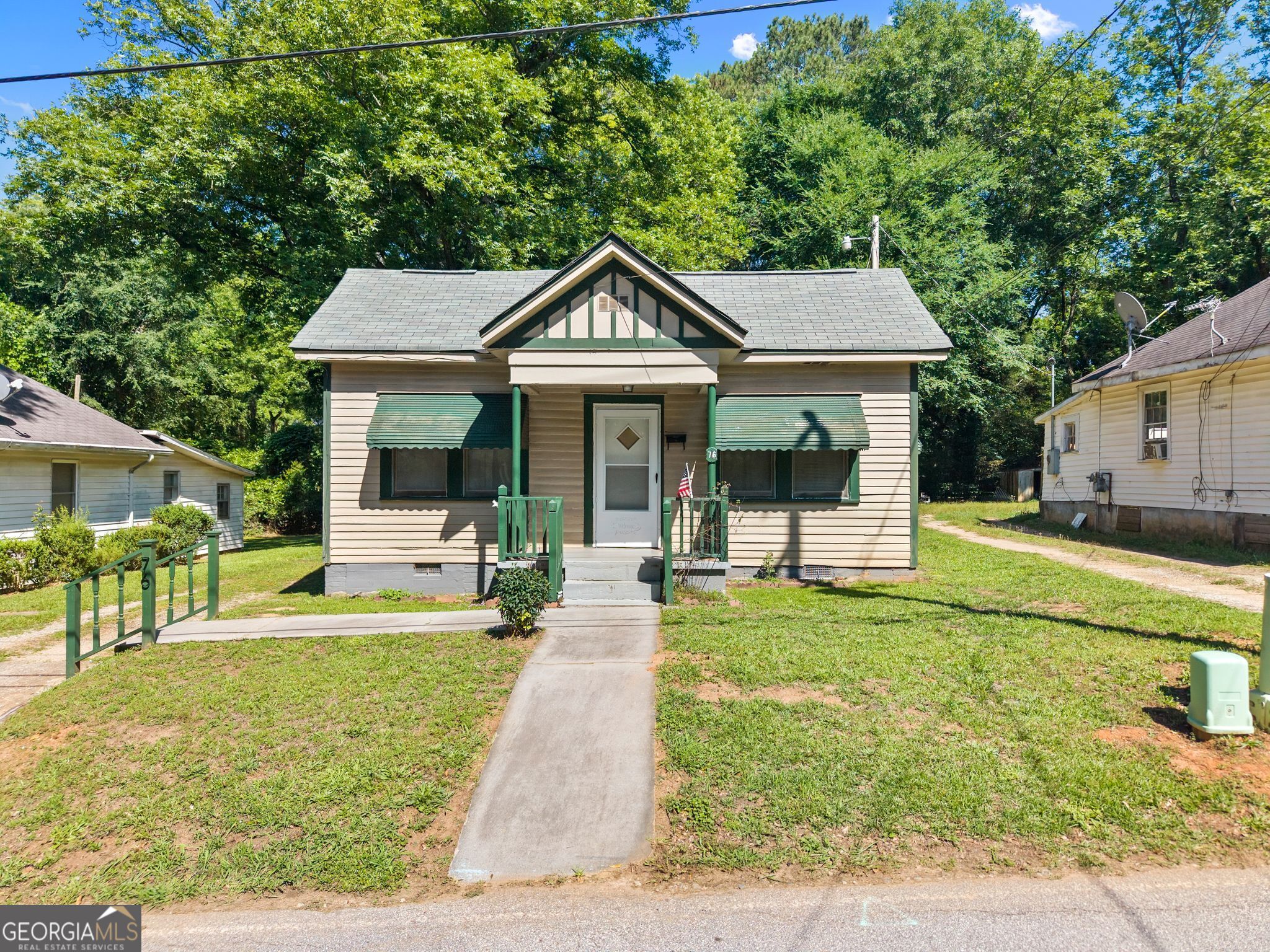 76 Park Street Commerce, GA 30529 - Photo 2 of 37