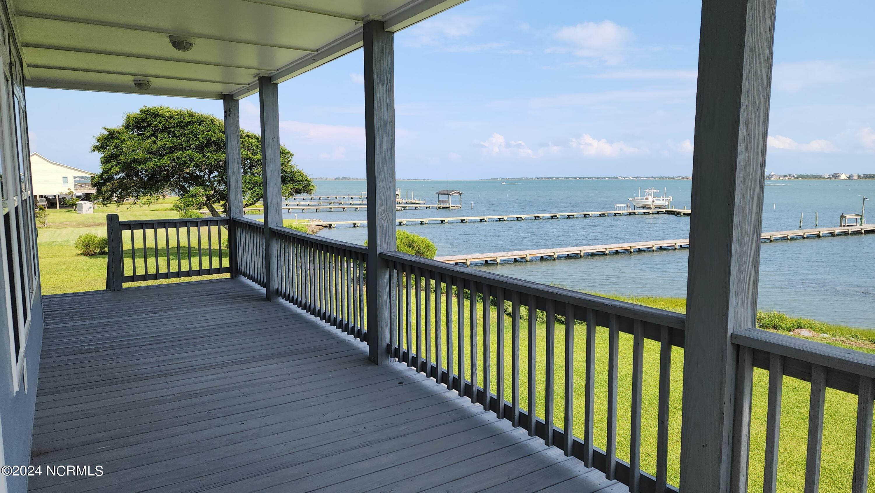 310 Harbour Point Road Beaufort, NC 28516 - Photo 10 of 65 20240628_160810