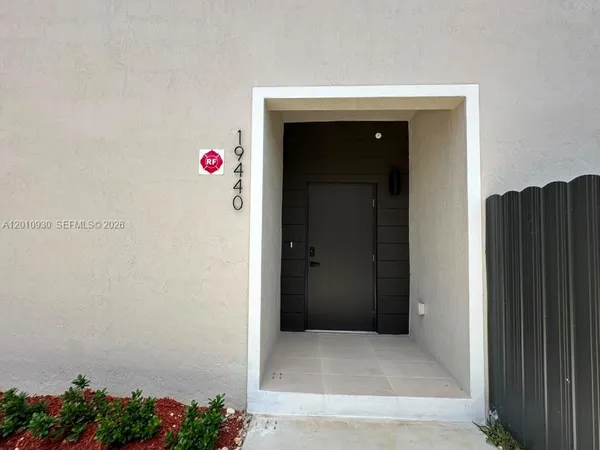 $3,850 | 19440 Southwest 125th Avenue, Miami, FL 33177