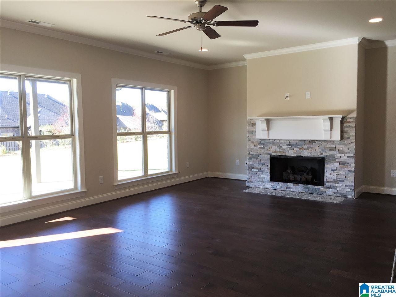 341 Strathaven Circle Pelham, AL 35124 - Photo 6 of 34