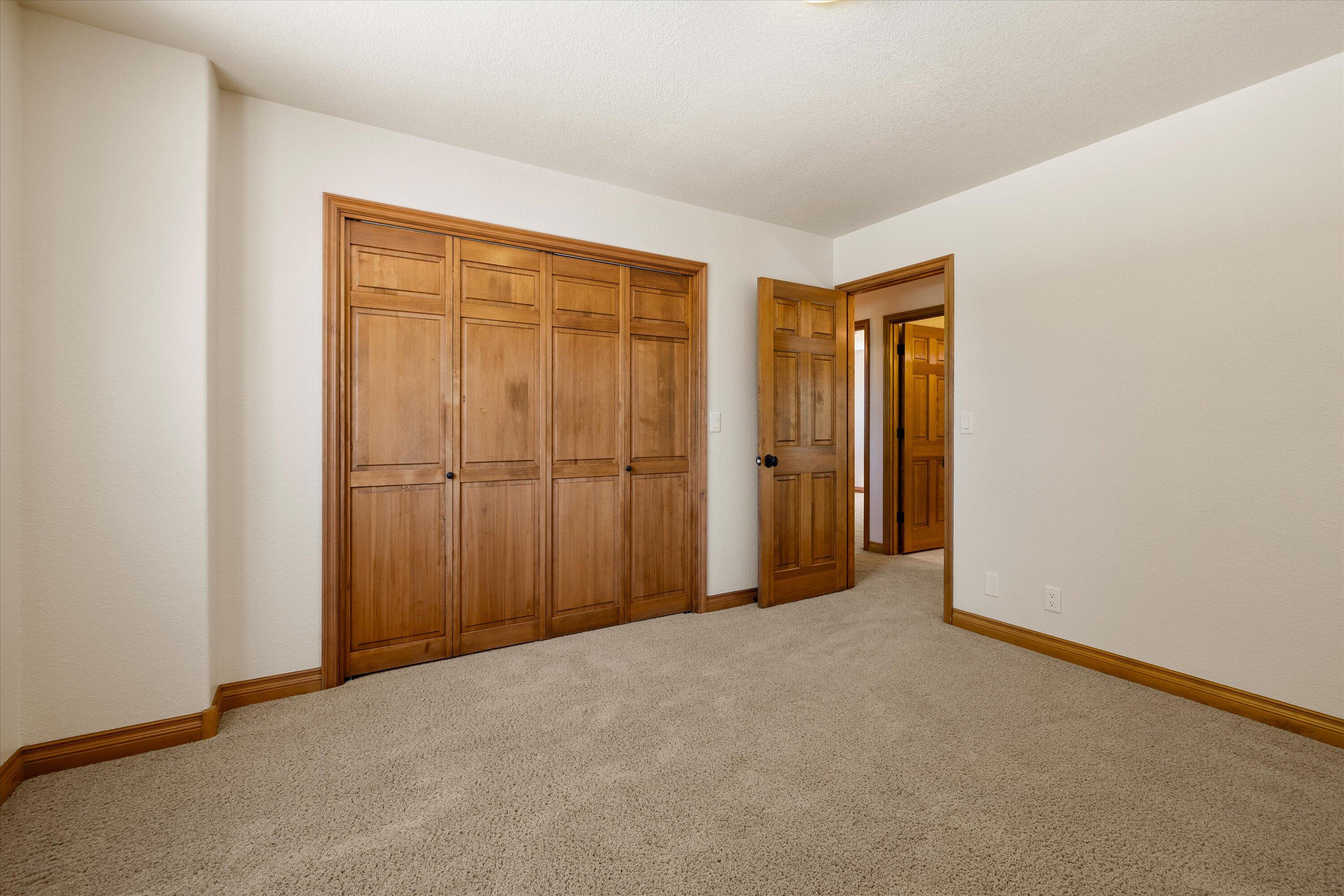60604 Woodside Road Bend, OR 97702 - Photo 69 of 99 1 of 3 large 2nd level bedrooms