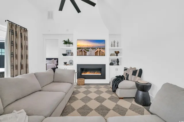 $899,900 | 8189 Buffy Place, Myrtle Beach, SC 29572