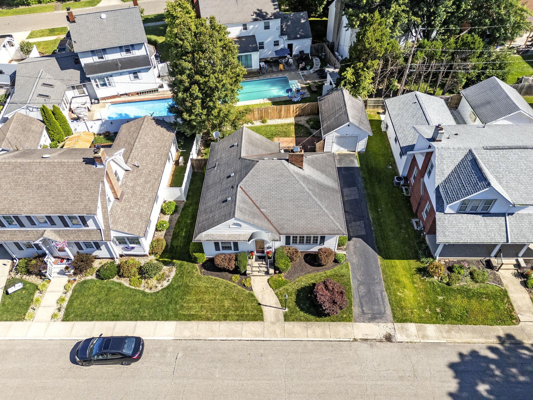 27 Huron Road Chillicothe, OH 45601 - Photo 40 of 46 40-web-or-mls-DJI_20260619095910_0358_D