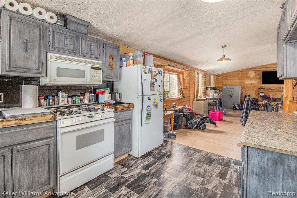 27400 Romine Road New Boston, MI 48164 - Photo 25 of 48 Gallery Image 25