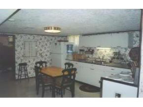3015 South Knightridge Road Bloomington, IN 47401 - Photo 11 of 16
