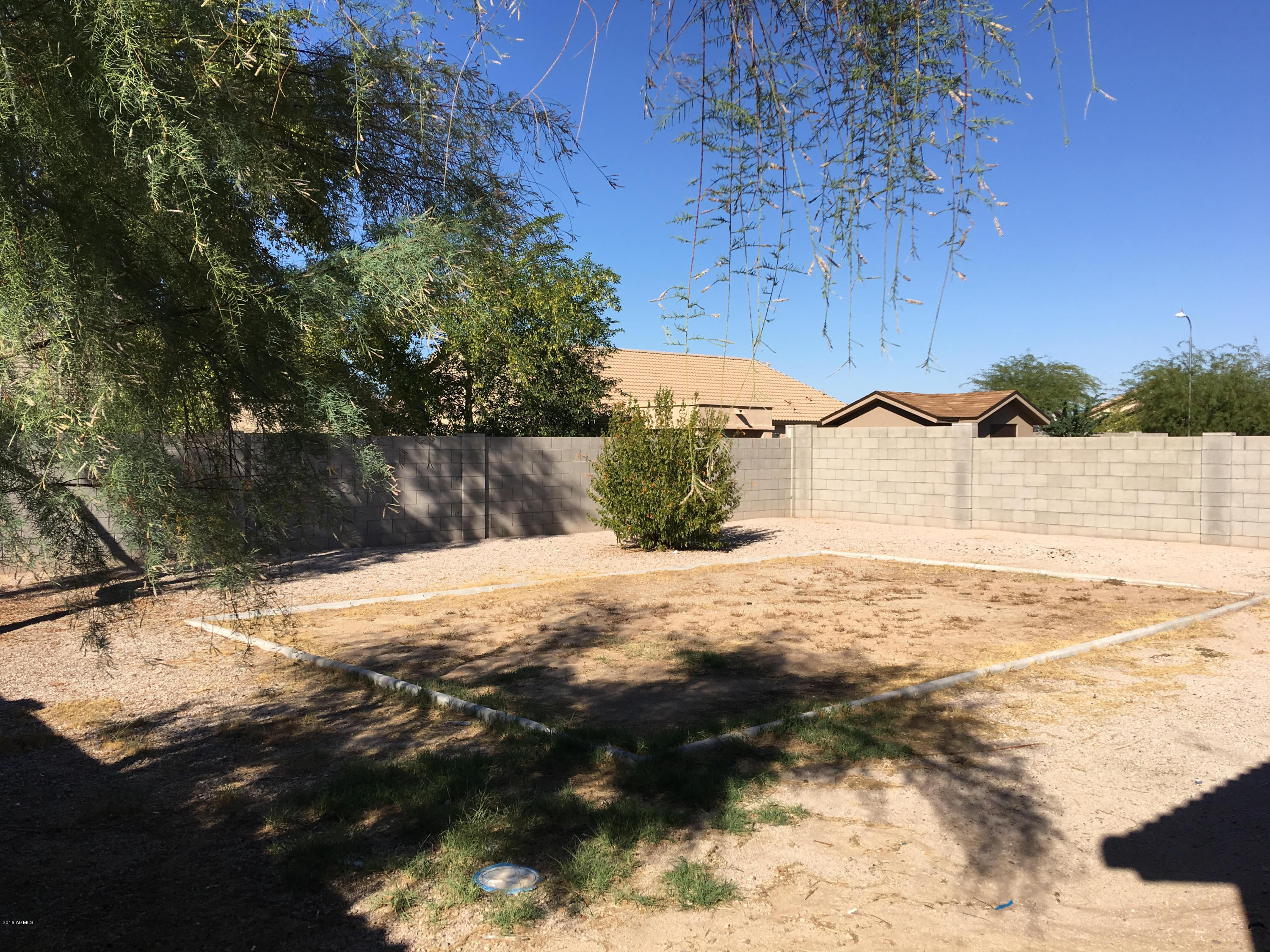 1118 West Shumway Farm Road Phoenix, AZ 85041 - Photo 2 of 8 back yard