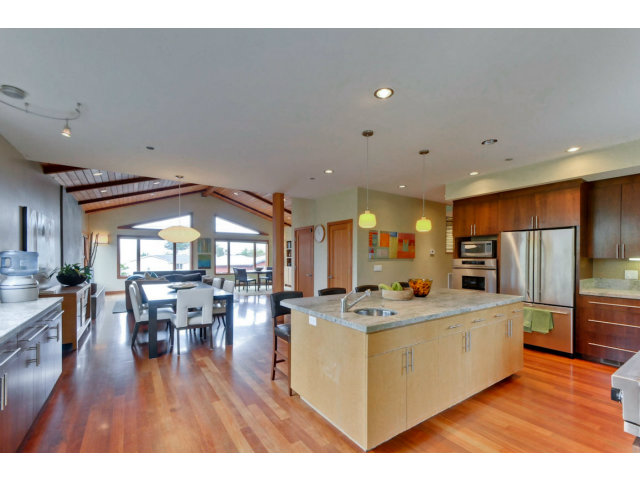 360 8th Street Montara, CA 94037 - Photo 8 of 25 Gallery Image 8