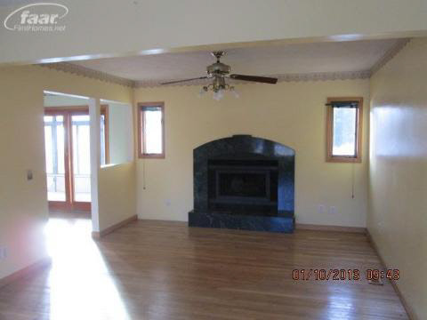 7281 Potter Road Flushing, MI 48433 - Photo 11 of 17 20323602-10.JPG