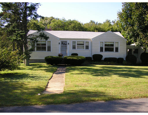 102 Maple Street Wenham, MA 01984 - Photo 1 of 3 Gallery Image 1