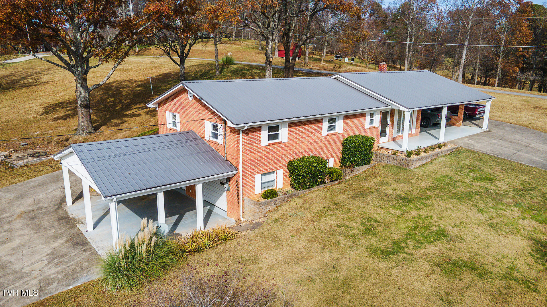 280 Falcon Circle Afton, TN 37616 - Photo 1 of 52 Exterior front of home