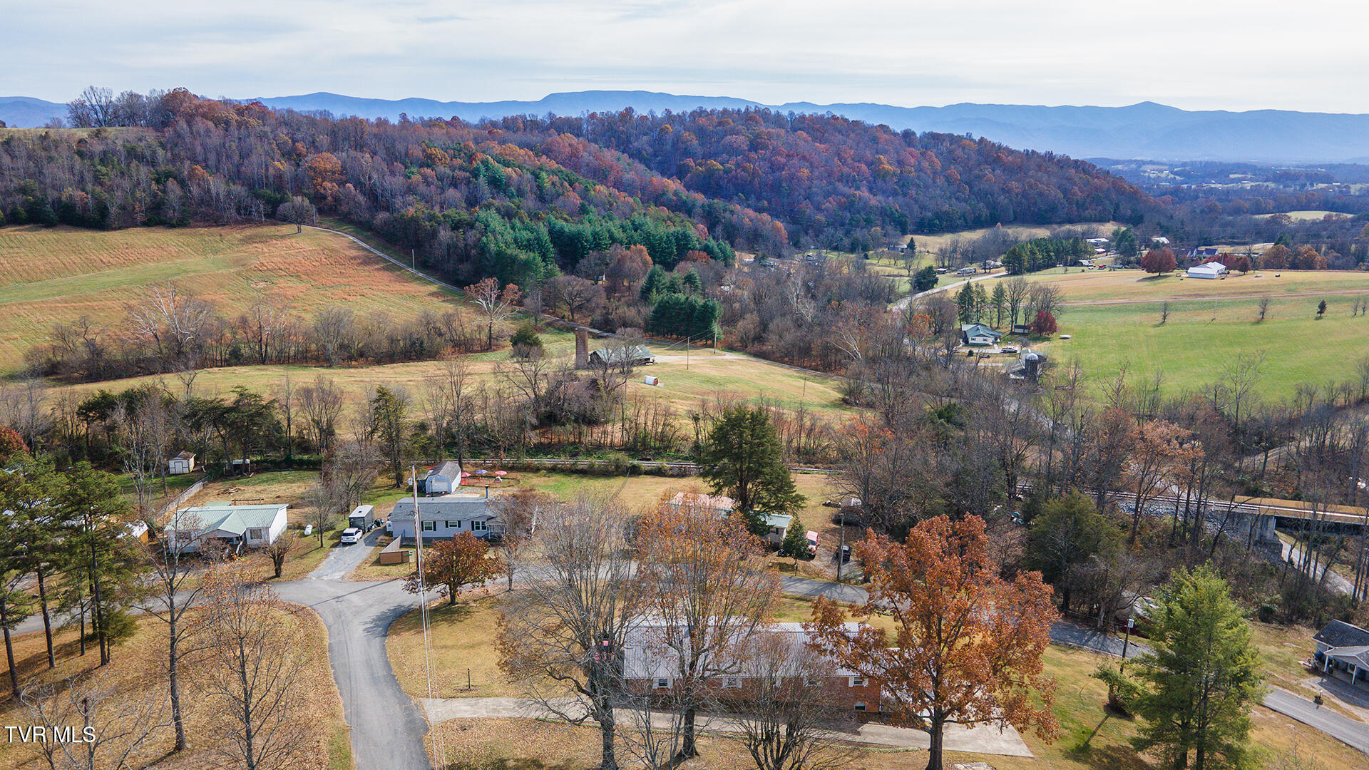 280 Falcon Circle Afton, TN 37616 - Photo 49 of 52 Aerial View