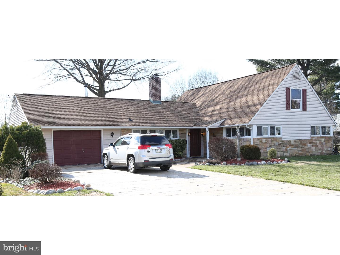 87 Firtree Road Levittown, PA 19056 - Photo 1 of 22 Gallery Image 1