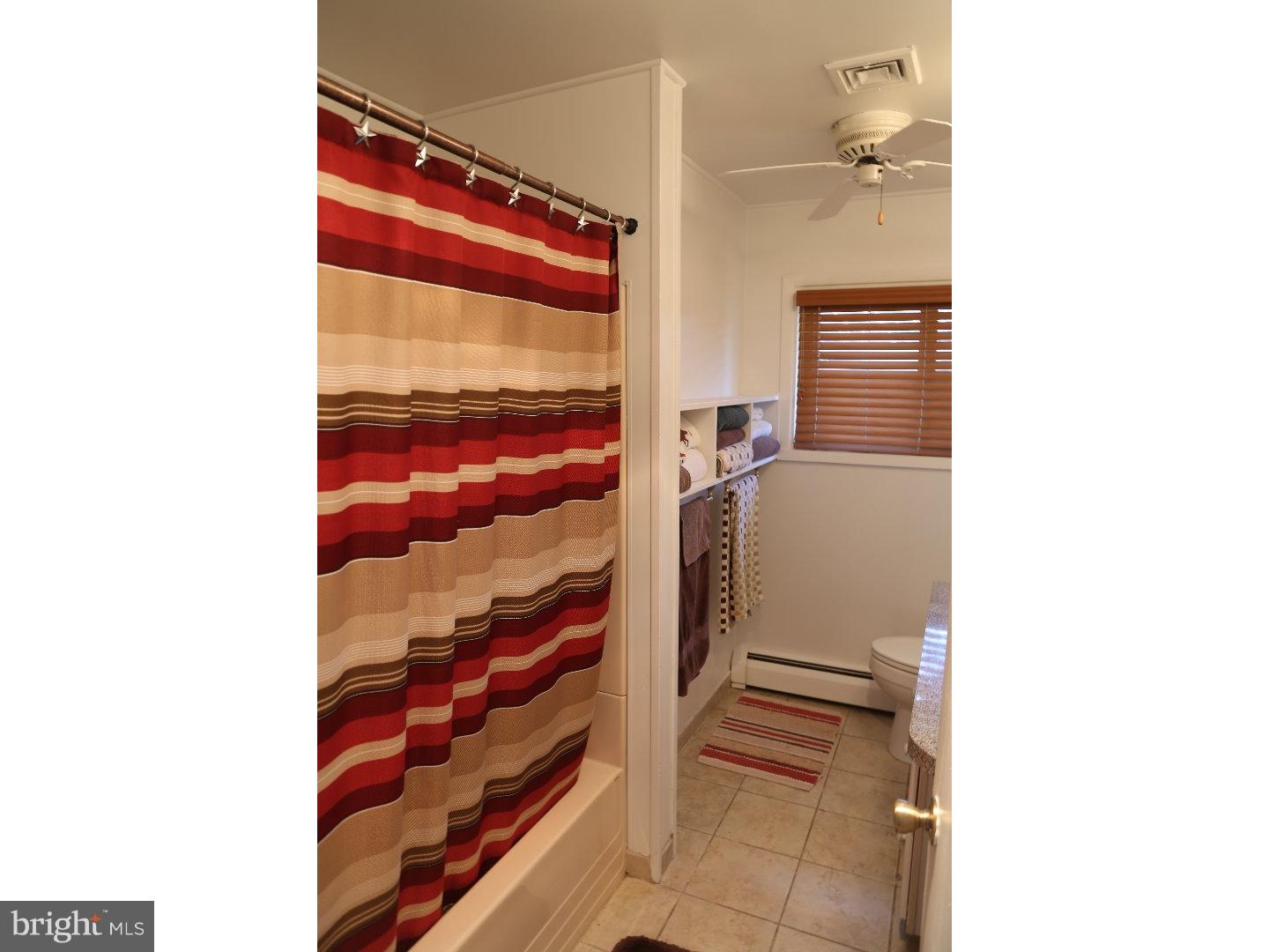 87 Firtree Road Levittown, PA 19056 - Photo 16 of 22 Gallery Image 16