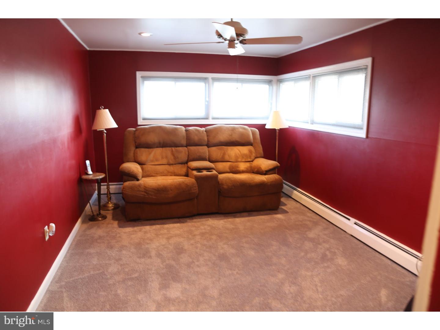 87 Firtree Road Levittown, PA 19056 - Photo 17 of 22 Gallery Image 17