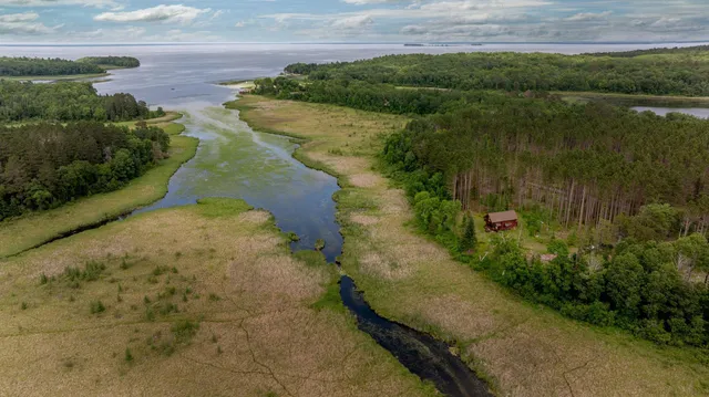 $400,000 | 3488 State 200 Street Northwest, Walker, MN 56484