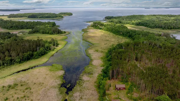 $400,000 | 3488 State 200 Street Northwest, Walker, MN 56484
