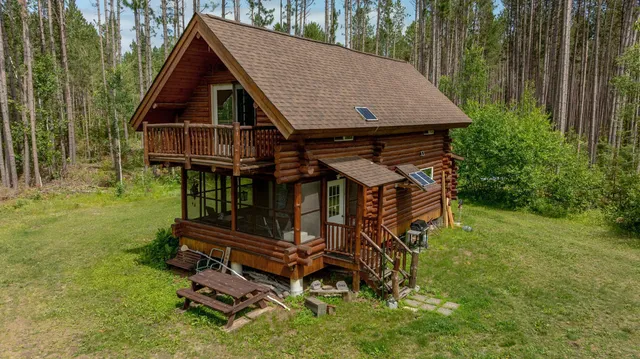 $400,000 | 3488 State 200 Street Northwest, Walker, MN 56484