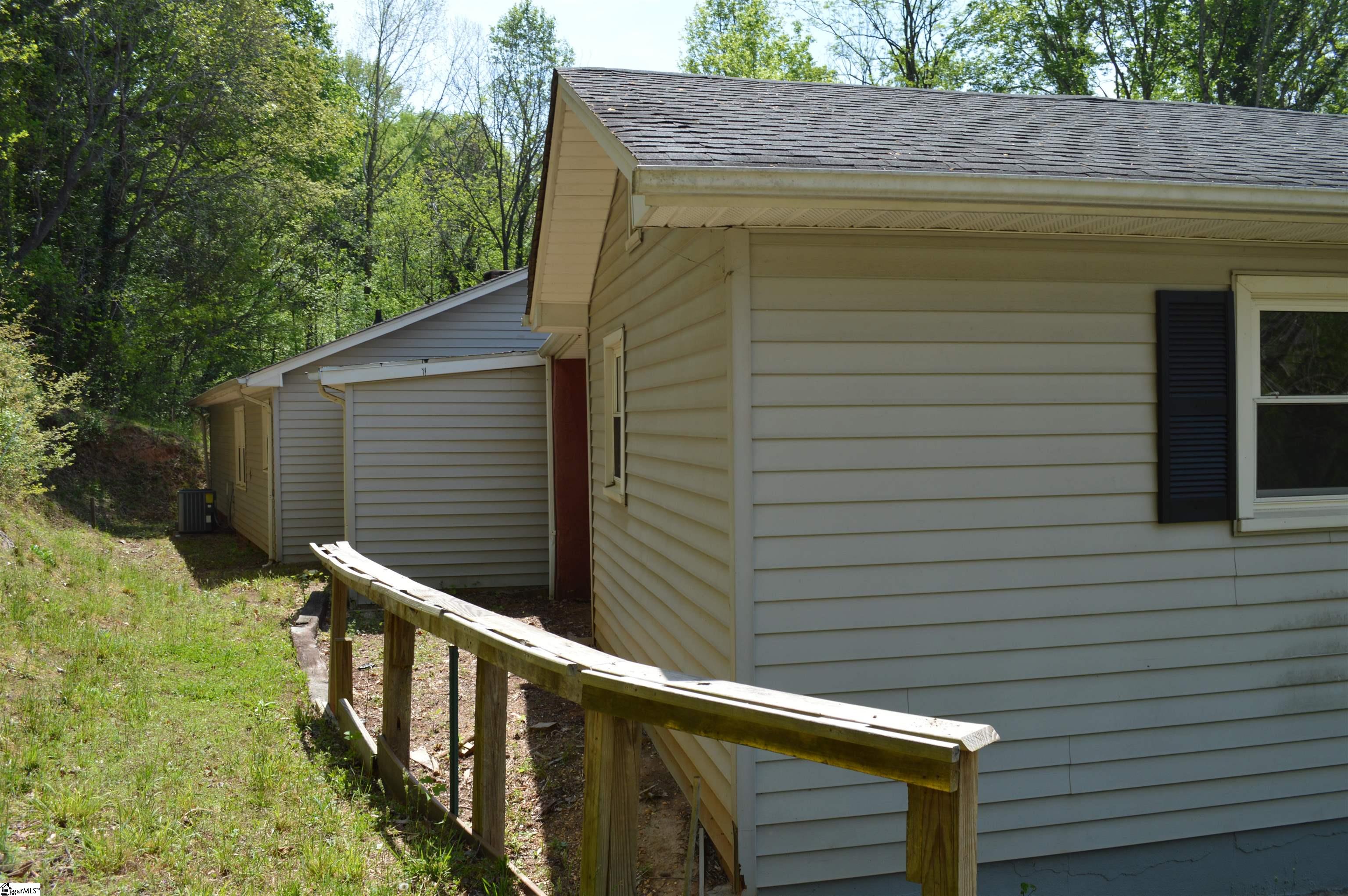 191 Flat Rock Hill Road Tryon, NC 28782 - Photo 4 of 31