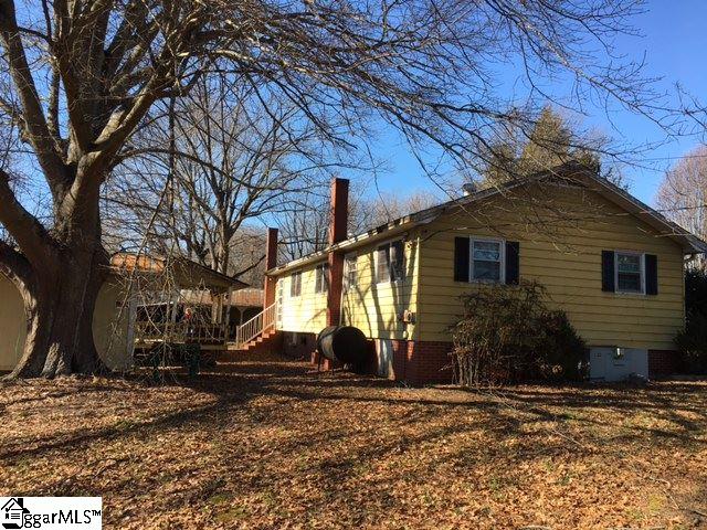 2315 Locust Hill Road Greer, SC 29651 - Photo 2 of 11
