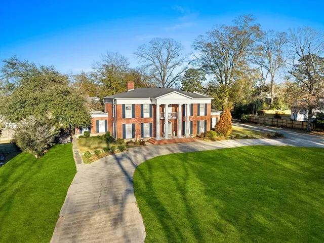 $449,500 | 1004 Hickory Avenue, McComb, MS 39648