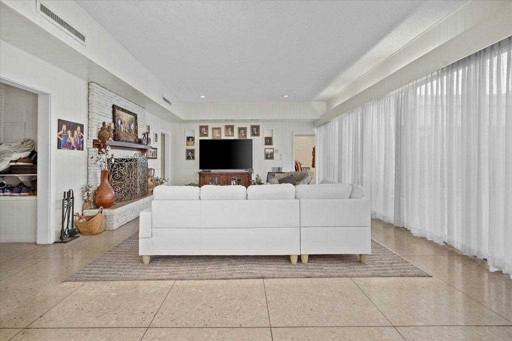 1004 Hickory Avenue McComb, MS 39648 - Photo 15 of 53 Photo 15