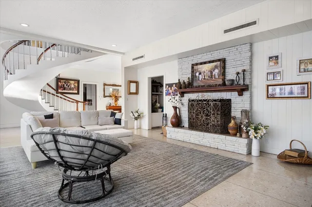 $449,500 | 1004 Hickory Avenue, McComb, MS 39648