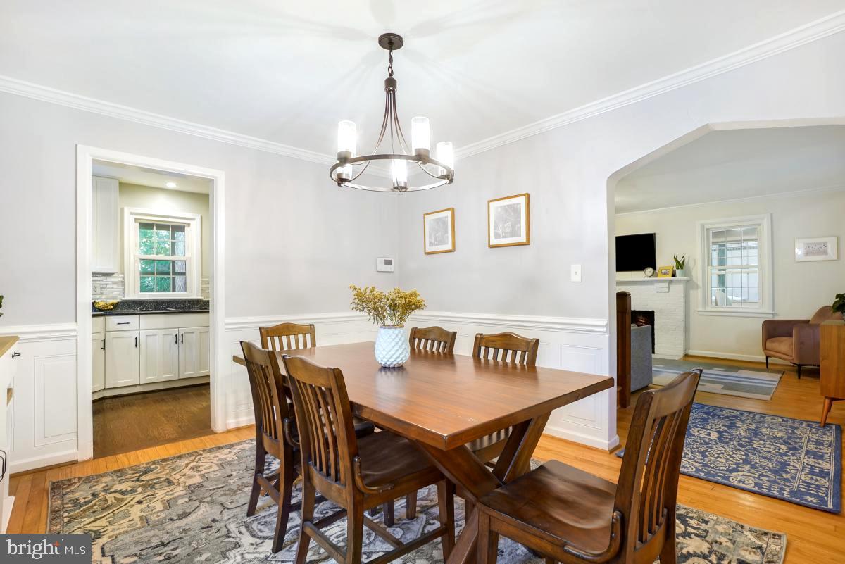 410 Mississippi Avenue Silver Spring, MD 20910 - Photo 12 of 30 DR open to kitchen and LR