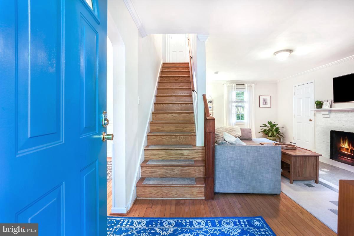 410 Mississippi Avenue Silver Spring, MD 20910 - Photo 4 of 30 Welcome to this charming home!