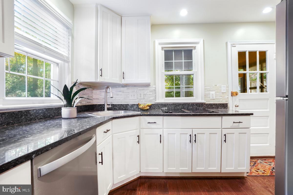 410 Mississippi Avenue Silver Spring, MD 20910 - Photo 9 of 30 Updated kitchen
