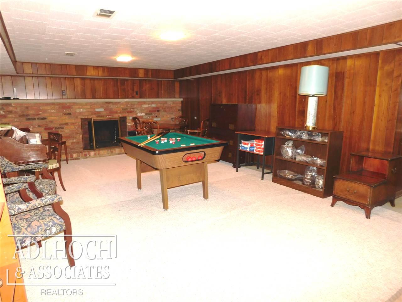 241 Lewiston Road Grosse Pointe Farms, MI 48236 - Photo 23 of 27