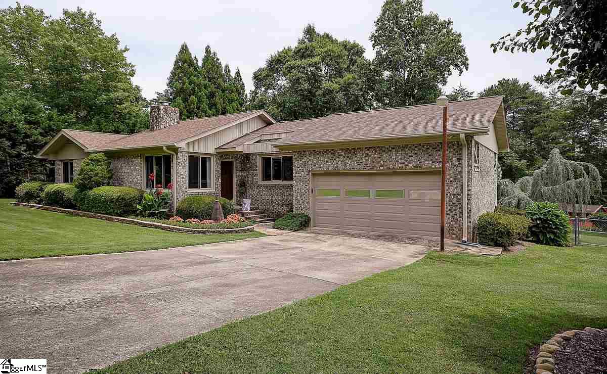 2282 State Park Road Greenville, SC 29609 - Photo 2 of 33 Gallery Image 2