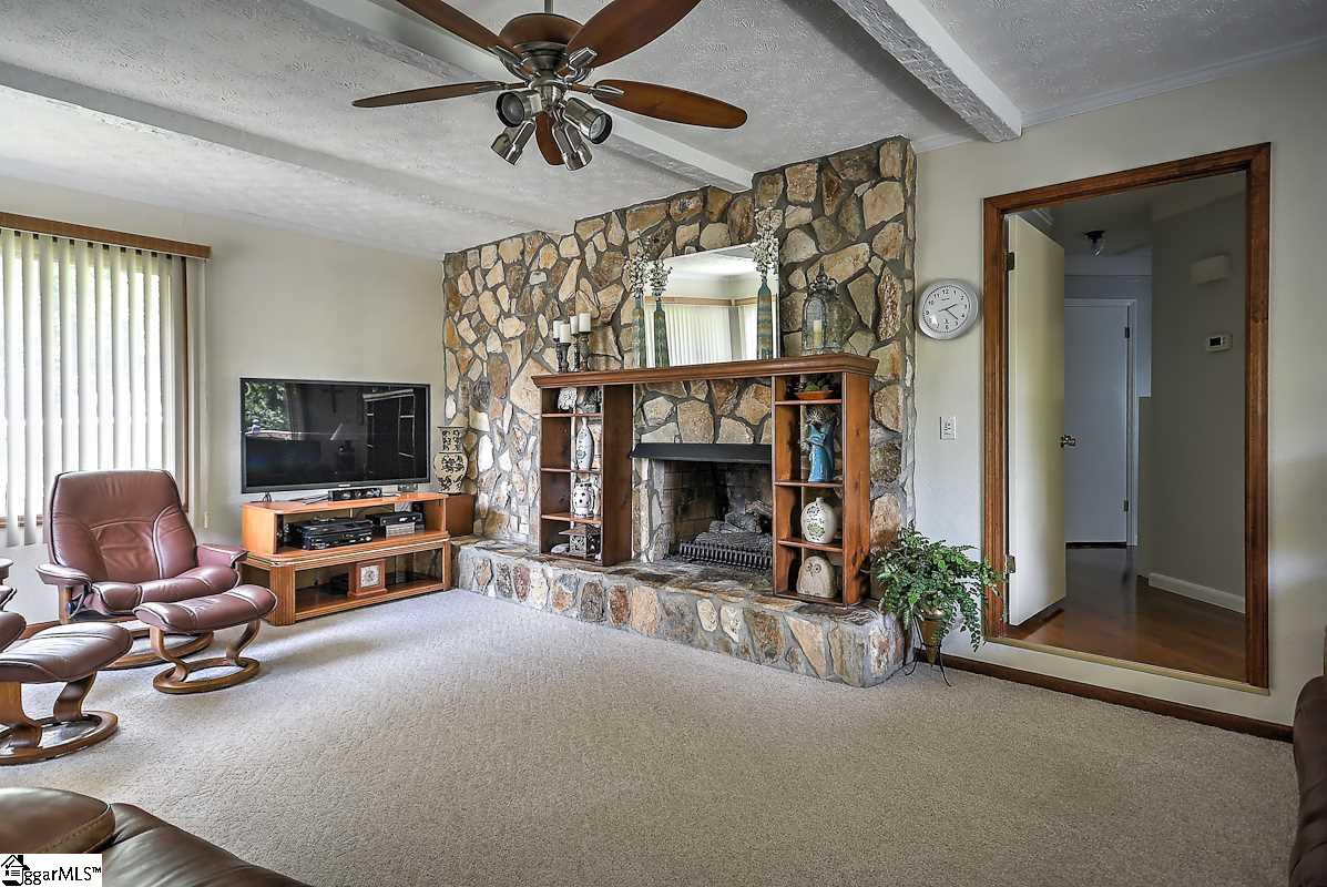 2282 State Park Road Greenville, SC 29609 - Photo 4 of 33 Gallery Image 4