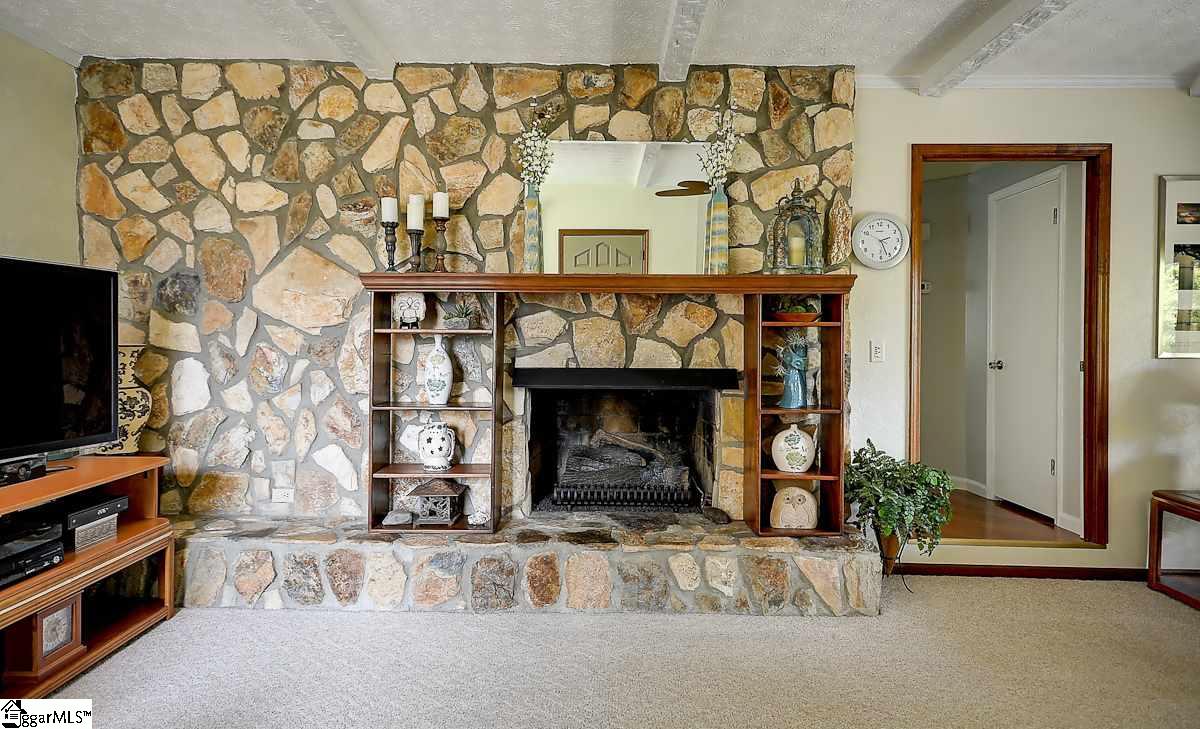 2282 State Park Road Greenville, SC 29609 - Photo 6 of 33 Gallery Image 6