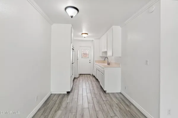 $2,750 | 3345 Porter Lane, Ventura, CA 93003