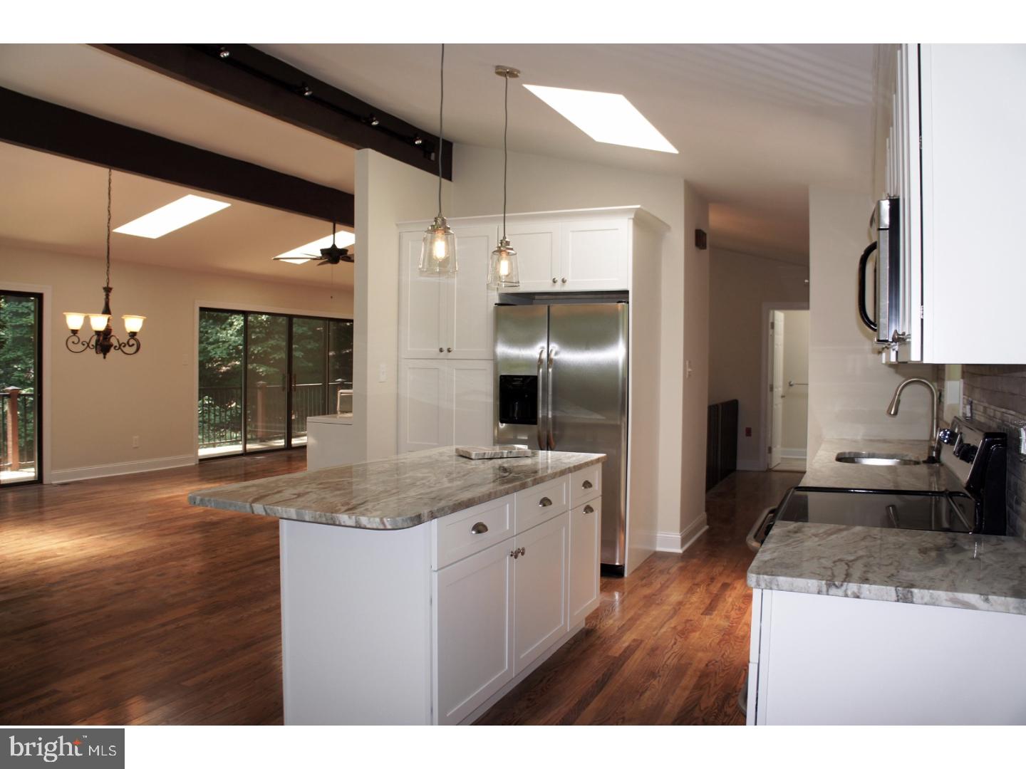 413 Oak Valley Road Media, PA 19063 - Photo 7 of 25 Kitchen