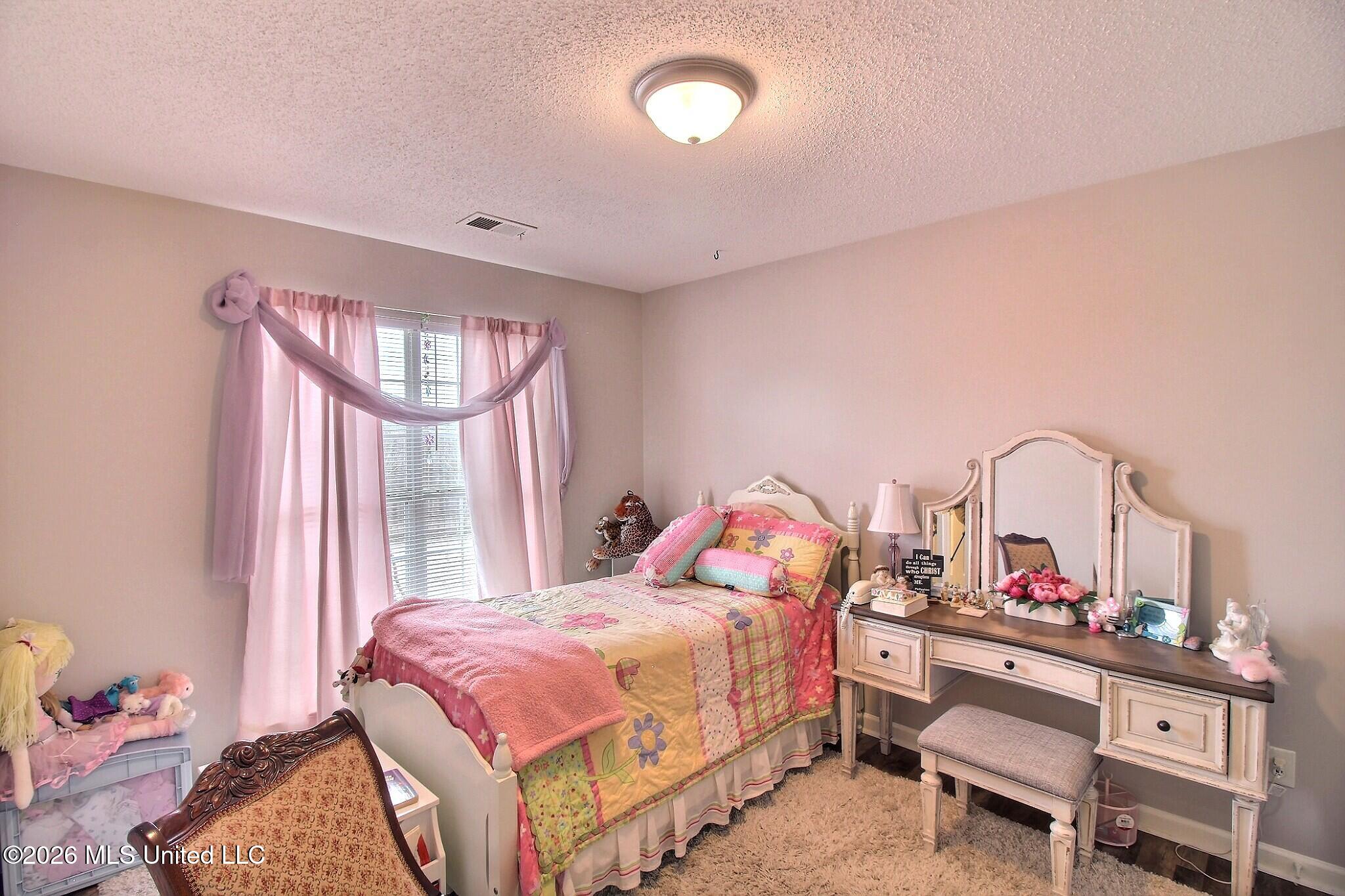 6430 Sandbourne West Olive Branch, MS 38654 - Photo 18 of 26 Back Bedroom