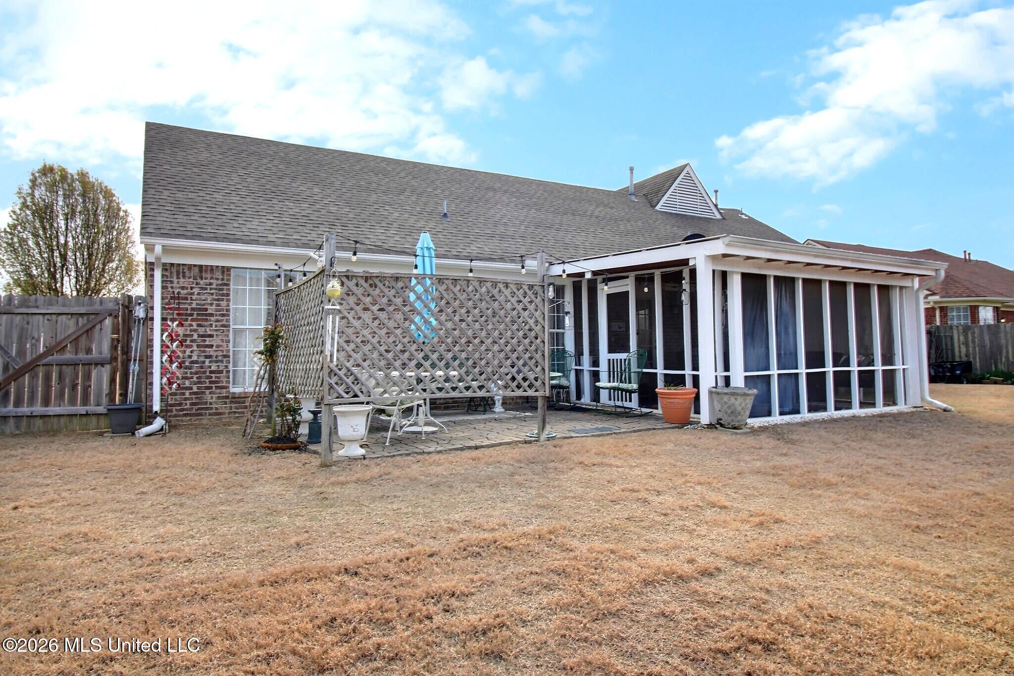 6430 Sandbourne West Olive Branch, MS 38654 - Photo 23 of 26 Back Elevation