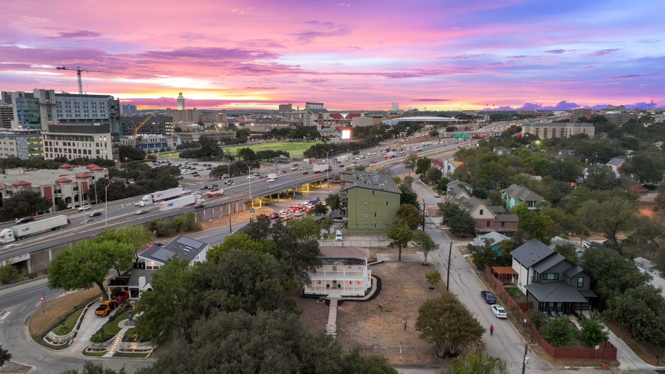 810 East 13th Street Austin, TX 78702 - Photo 39 of 39 an aerial view of a city