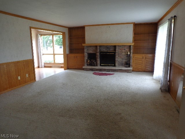 7892 Doylestown Road Sterling, OH 44276 - Photo 12 of 35 Great room and fireplace