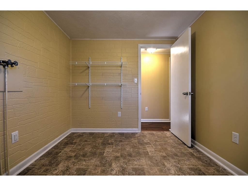 1915 Brown Springs Road Greeneville, TN 37743 - Photo 19 of 32 Photo 19