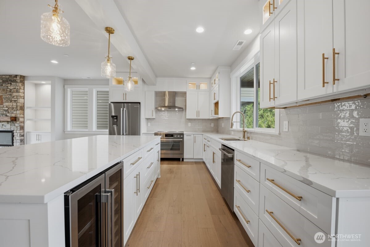 8529 230th Place Southwest, Unit 10 Edmonds, WA 98026 - Photo 17 of 34 Gallery Image 17