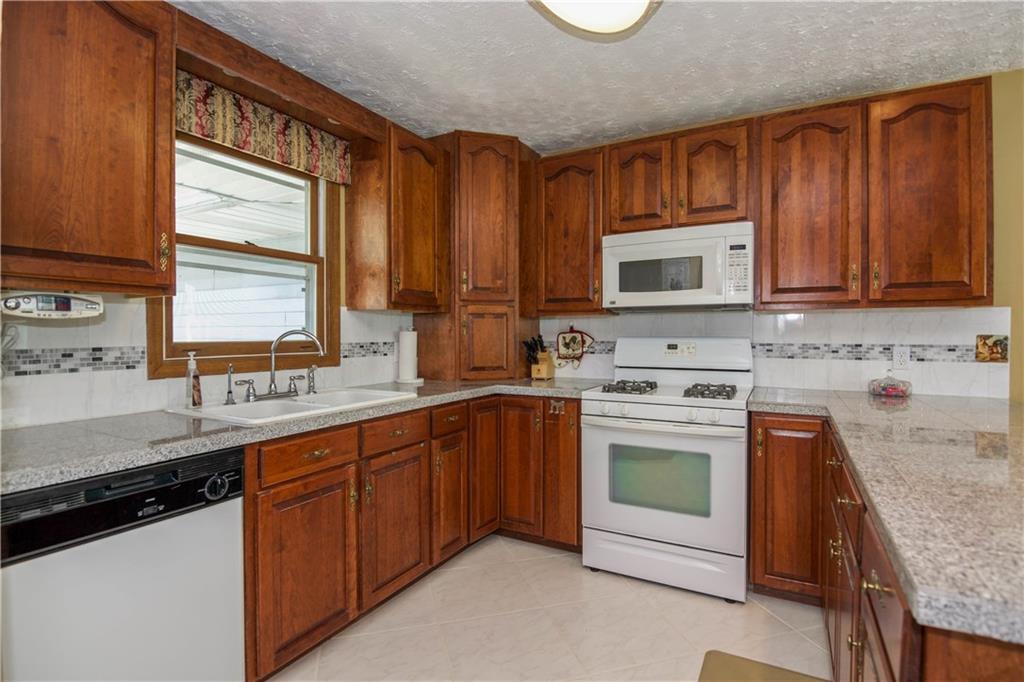 731 East New Road Greenfield, IN 46140 - Photo 6 of 20 Gallery Image 6