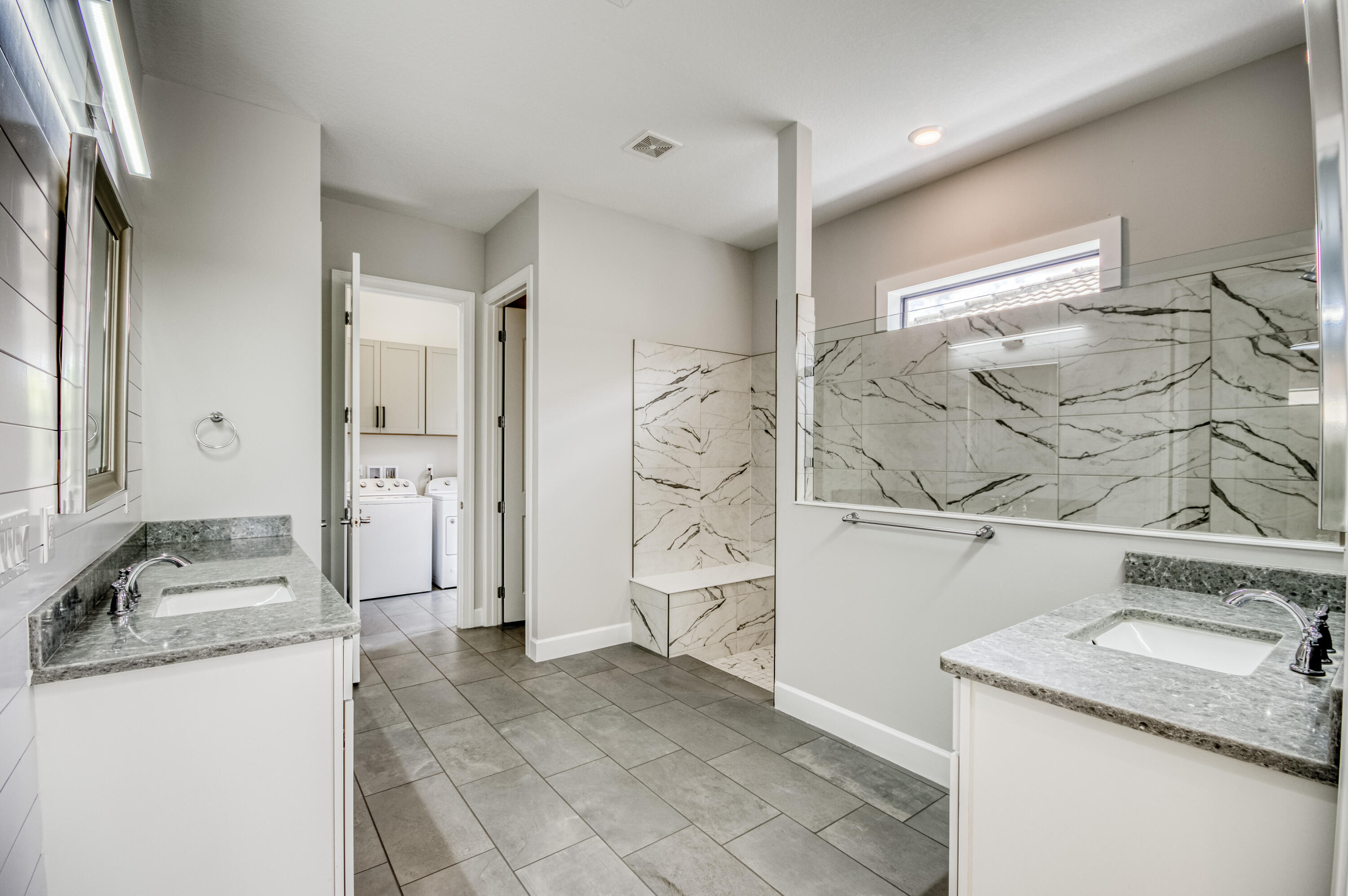 102 Cerulean Key Way Jupiter, FL 33478 - Photo 30 of 85 Primary Bath with Access to Laundry Room