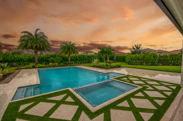 $2,500,000 | 102 Cerulean Key Way, Jupiter, FL 33478