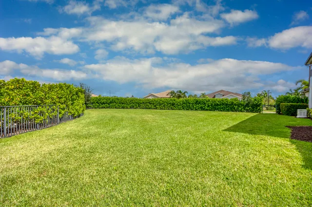 $2,500,000 | 102 Cerulean Key Way, Jupiter, FL 33478