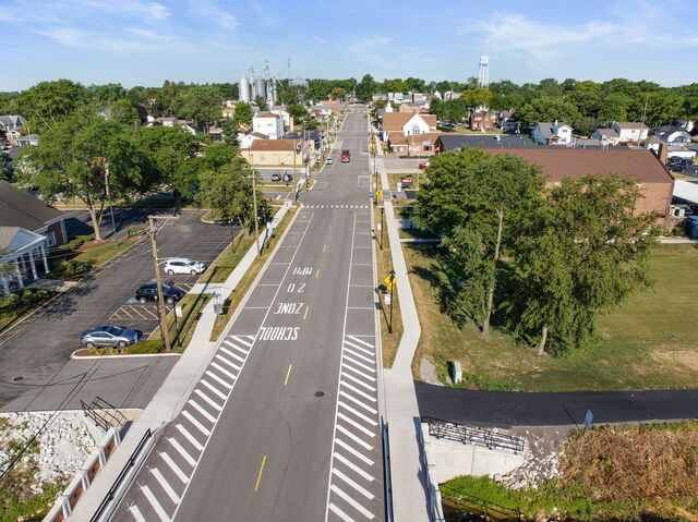 652 Penfield Street Beecher, IL 60401 - Photo 8 of 16 a view of a city